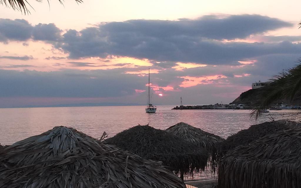 Blue Harmony Hotel Kini Dış mekan fotoğraf