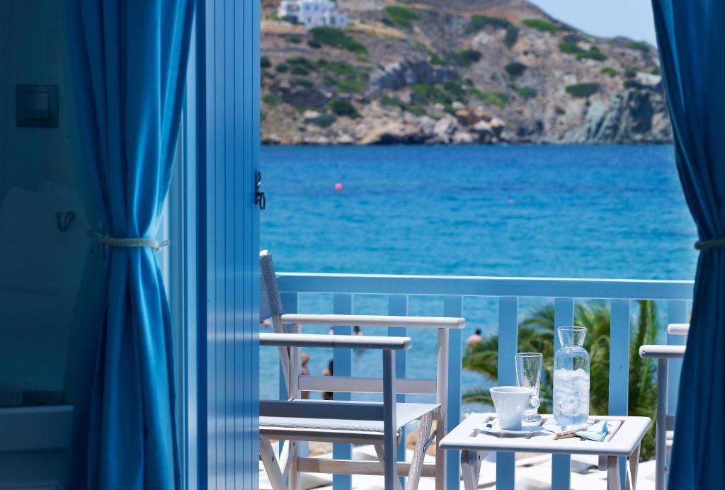 Blue Harmony Hotel Kini Dış mekan fotoğraf